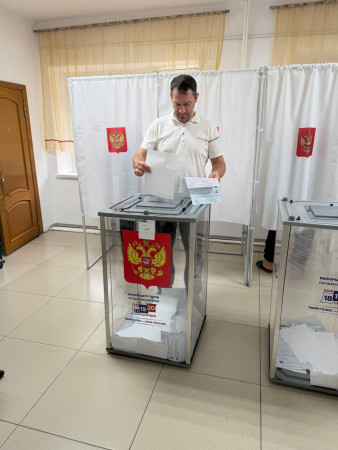 Сегодня воспользовался своим активным избирательным правом, приняв участие в Едином дне голосования,...